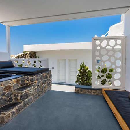 Callia Retreat Suites - Adults Only Fira  Dış mekan fotoğraf
