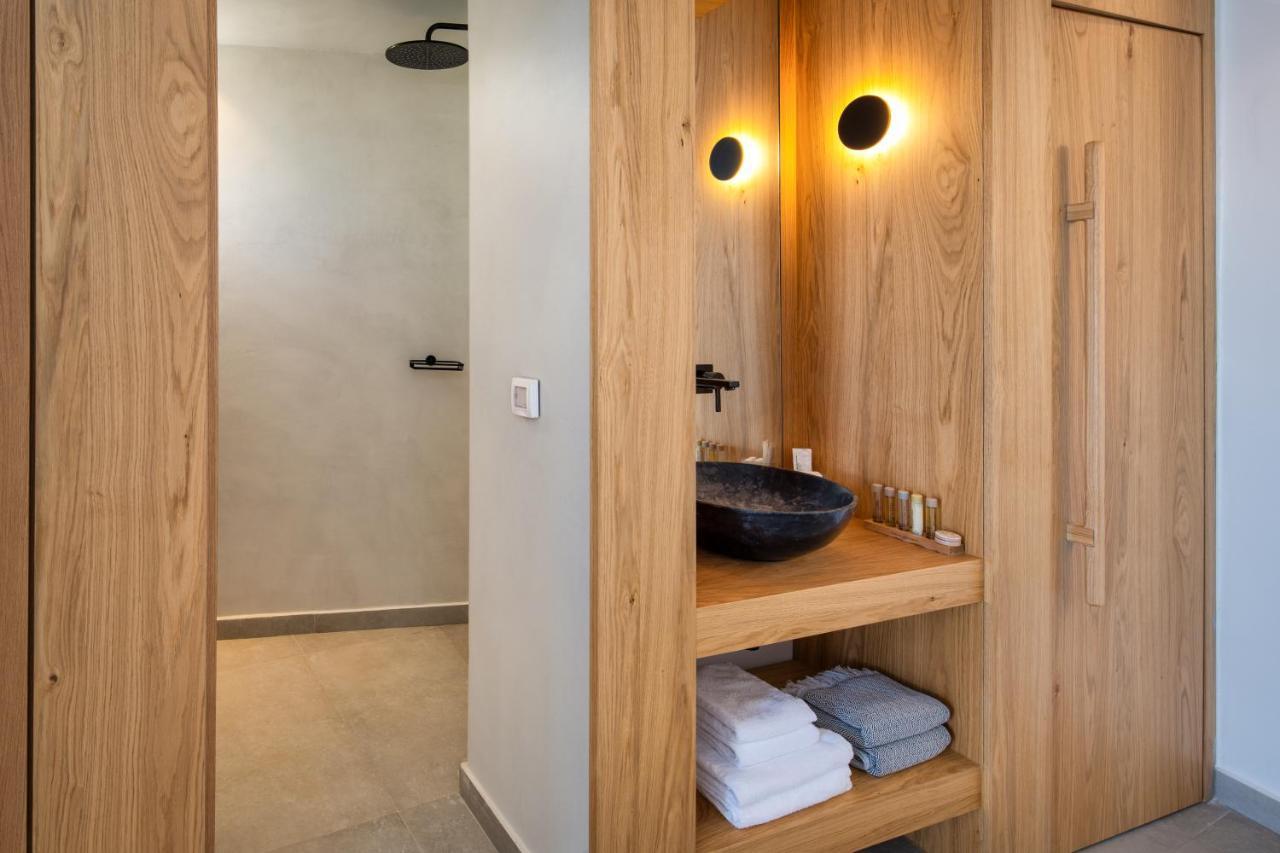 Callia Retreat Suites - Adults Only Fira  Dış mekan fotoğraf