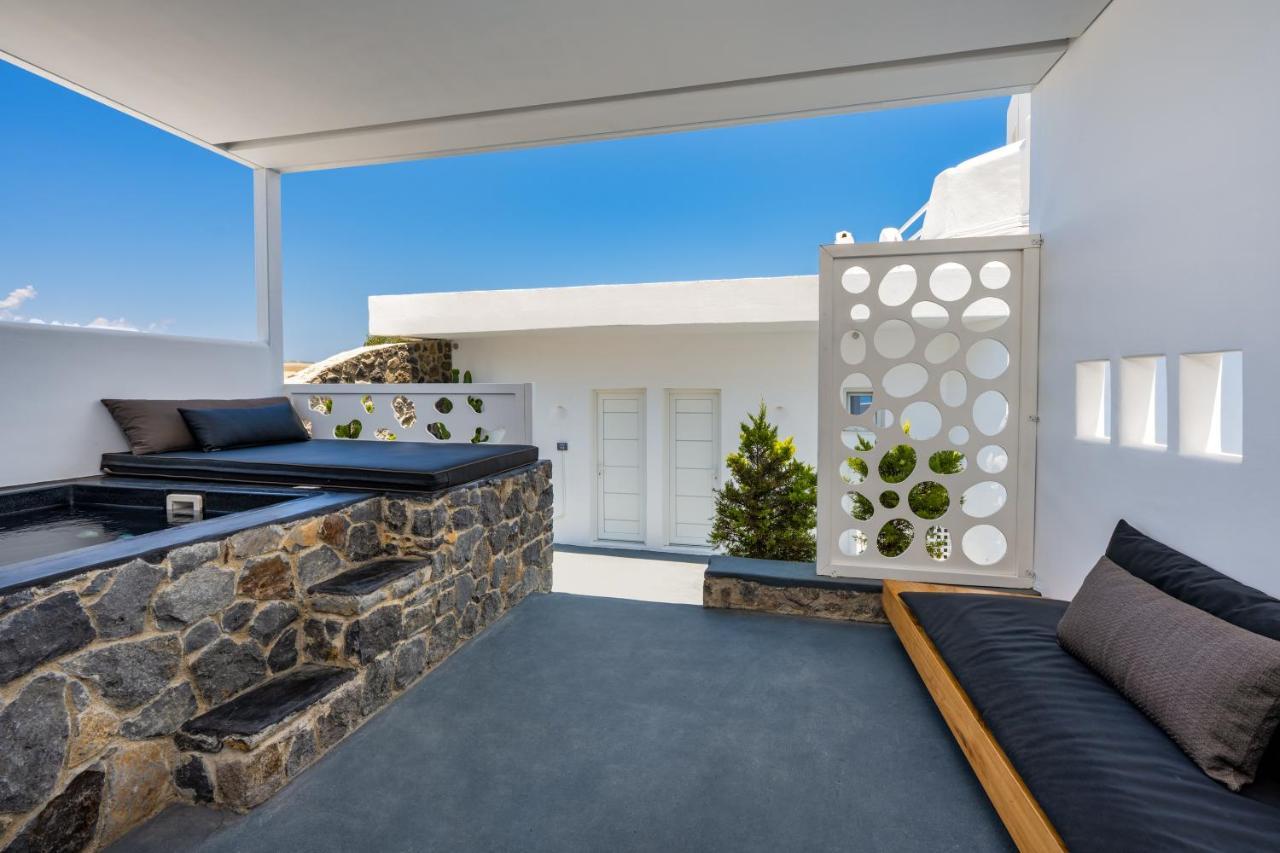 Callia Retreat Suites - Adults Only Fira  Dış mekan fotoğraf