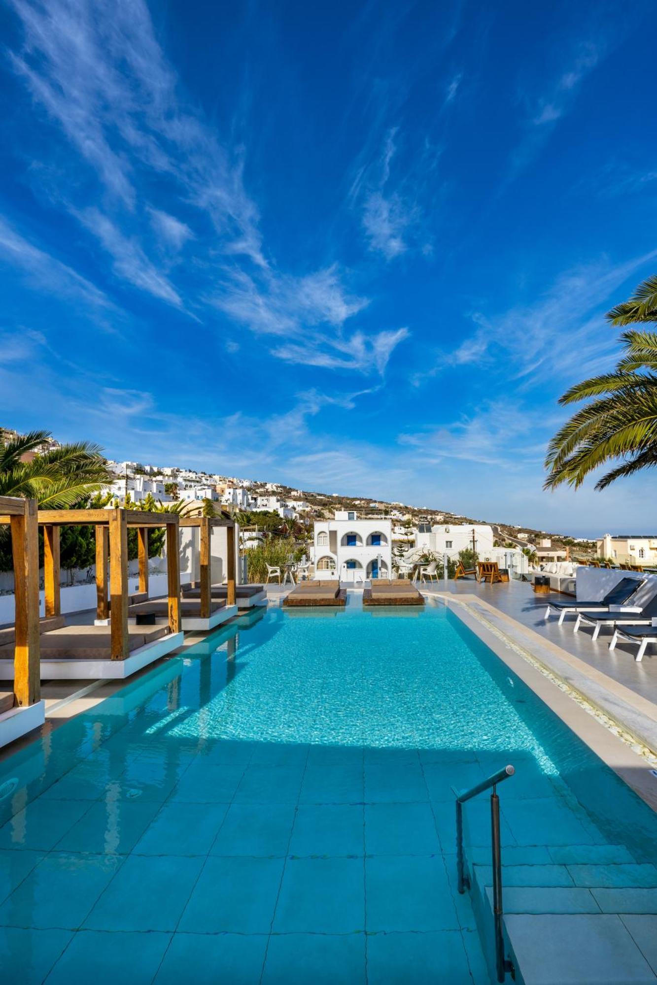 Callia Retreat Suites - Adults Only Fira  Dış mekan fotoğraf