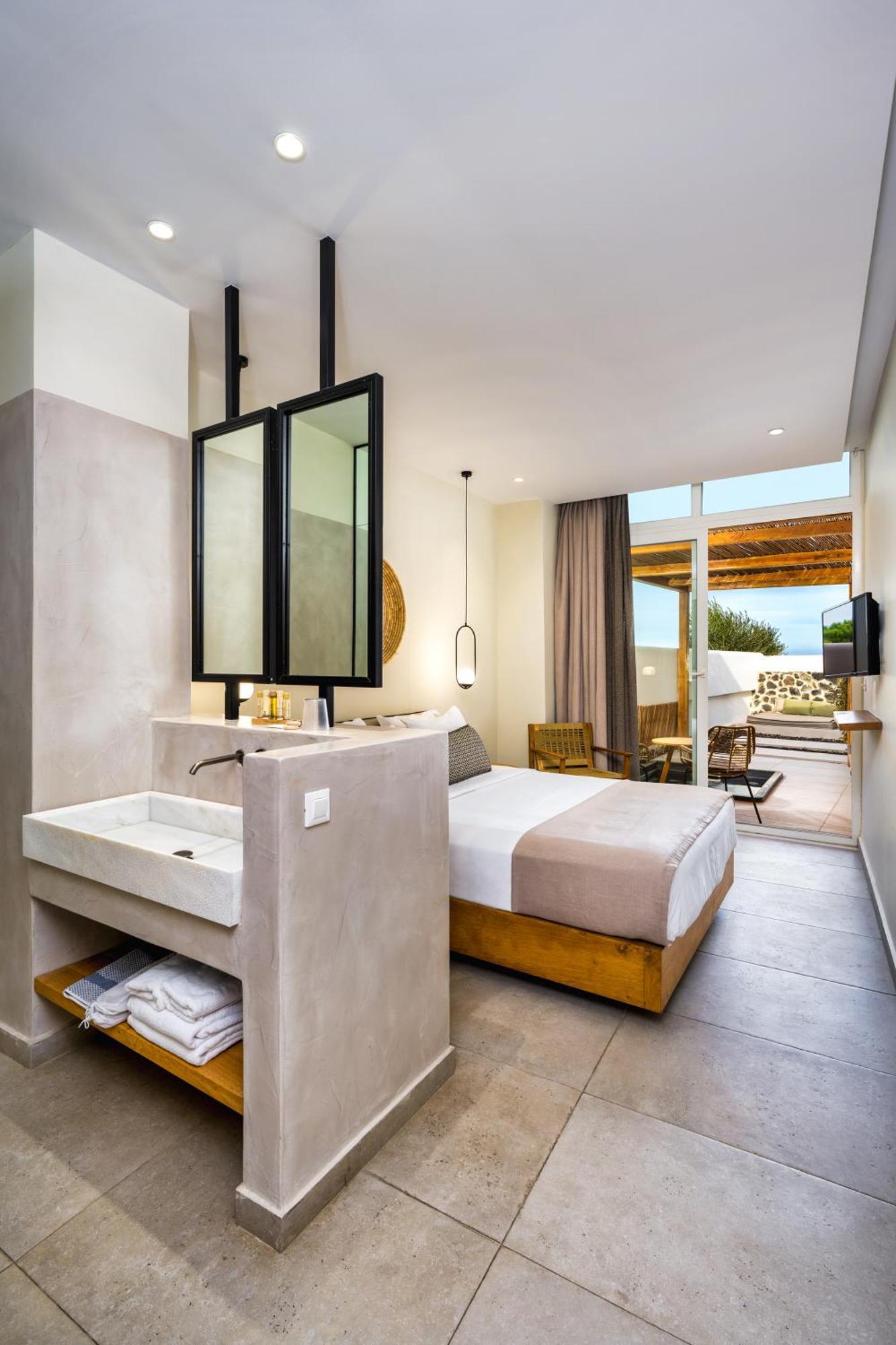 Callia Retreat Suites - Adults Only Fira  Dış mekan fotoğraf