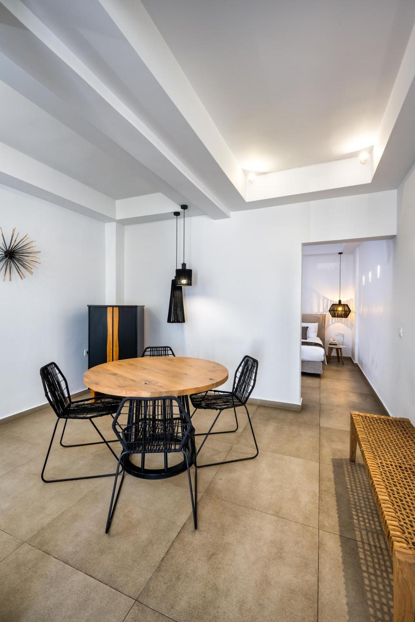 Callia Retreat Suites - Adults Only Fira  Dış mekan fotoğraf