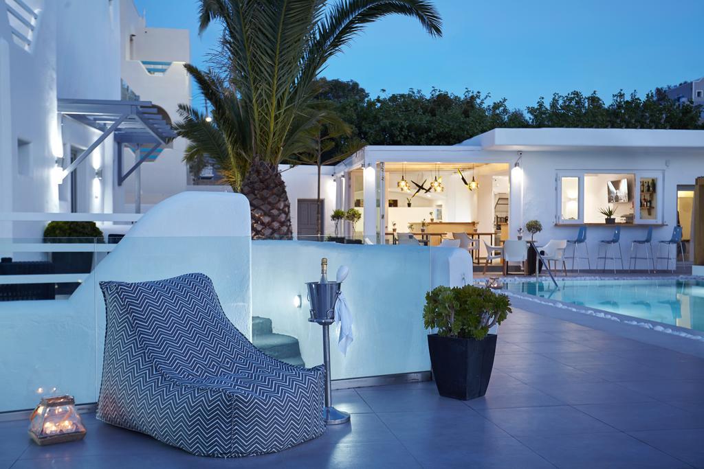 Callia Retreat Suites - Adults Only Fira  Dış mekan fotoğraf