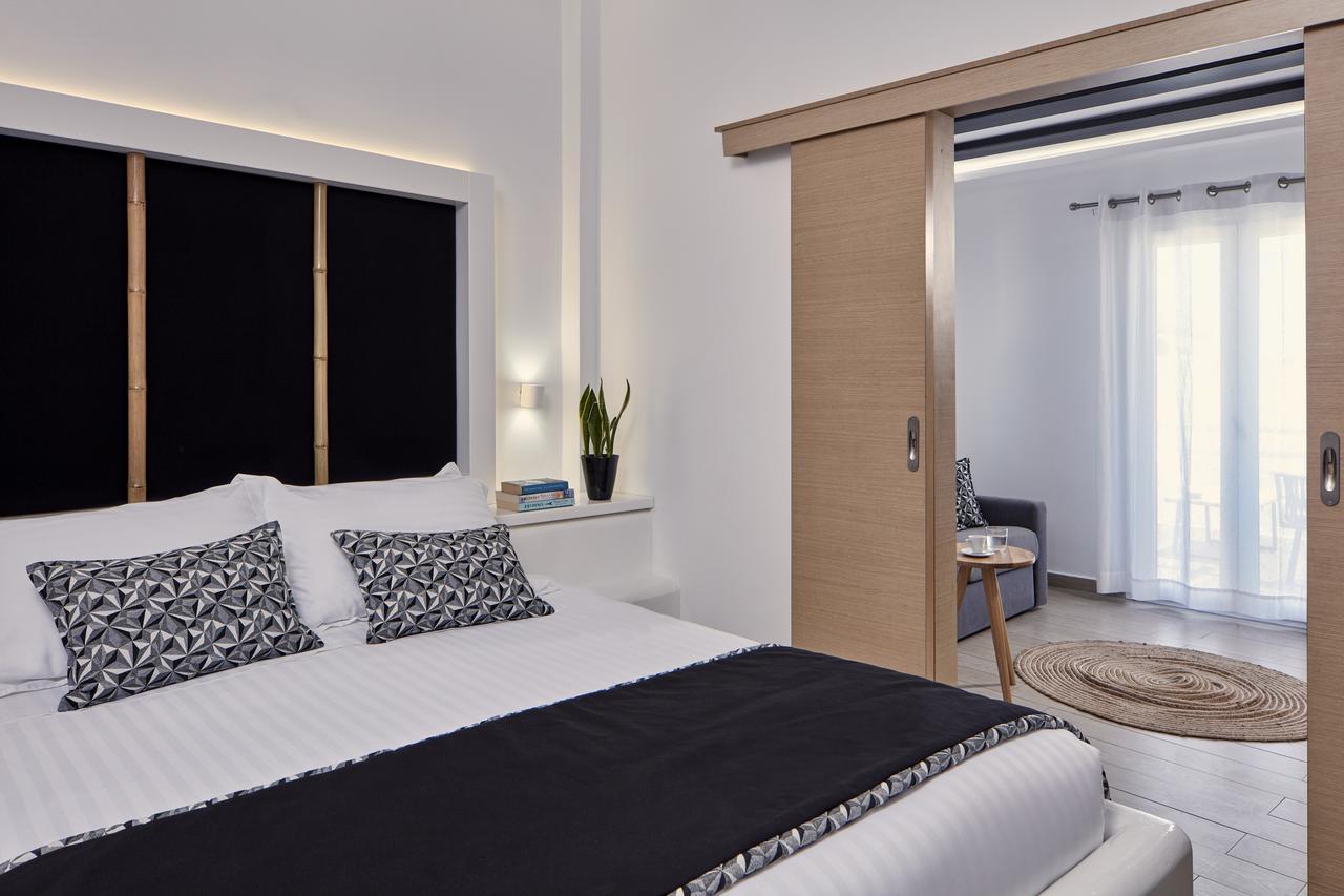 Callia Retreat Suites - Adults Only Fira  Dış mekan fotoğraf