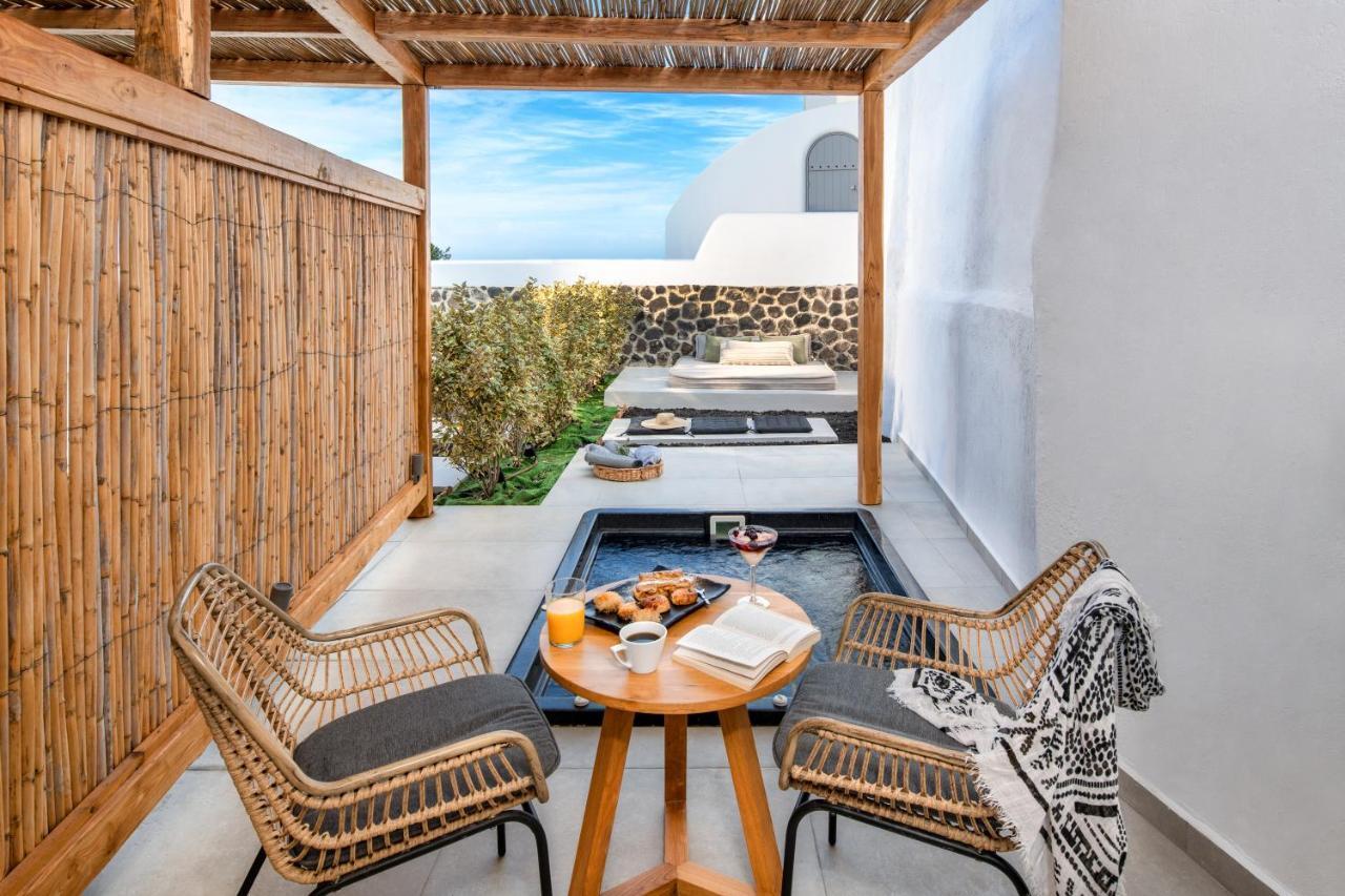 Callia Retreat Suites - Adults Only Fira  Dış mekan fotoğraf